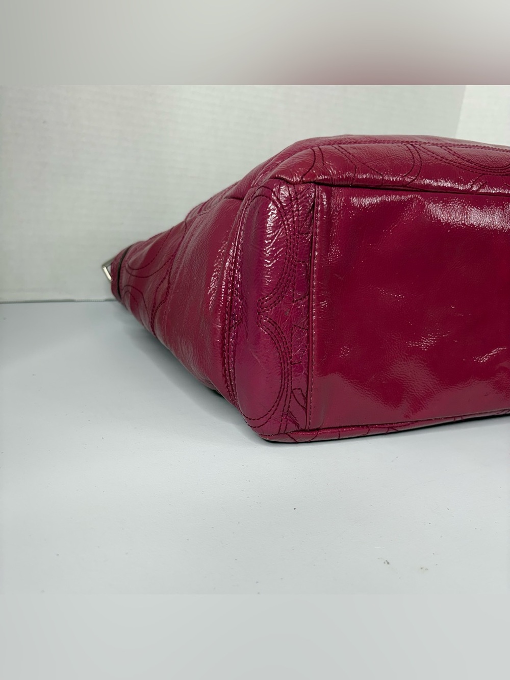Y2K Coach Fuchsia Patent Leather Diaper Bag Detachable Long Strap & Changing Pad - Picture 10 of 16